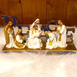 NWT Roman Inc. Joseph Studio Peace Nativity 11” Scene